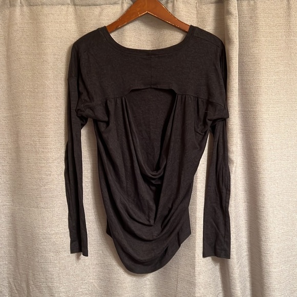 PH8 Gem Neckline Long Sleeve Shirt with Open Back - Picture 4 of 4